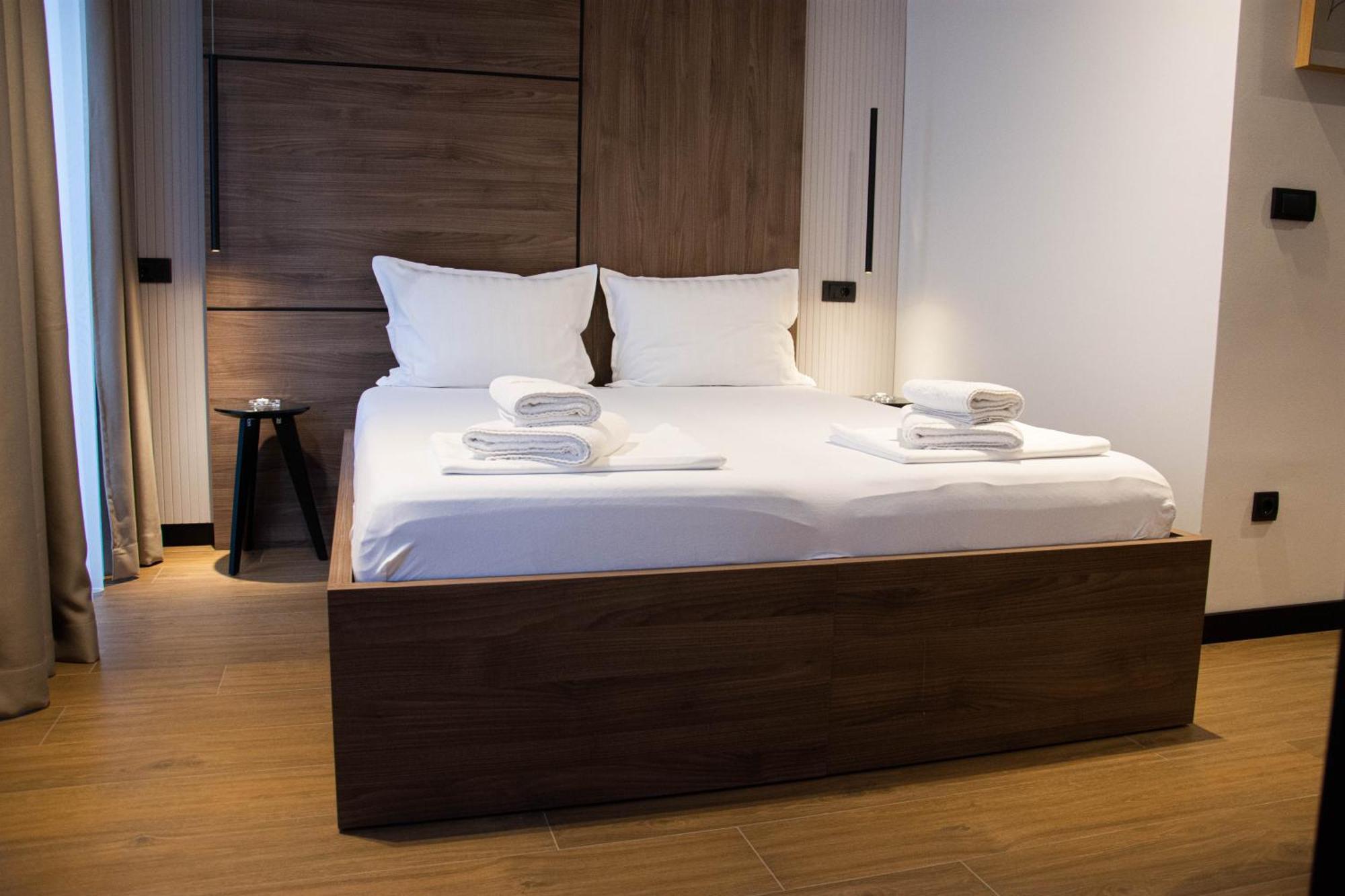 Kristall Apartments Premium Szabács Kültér fotó