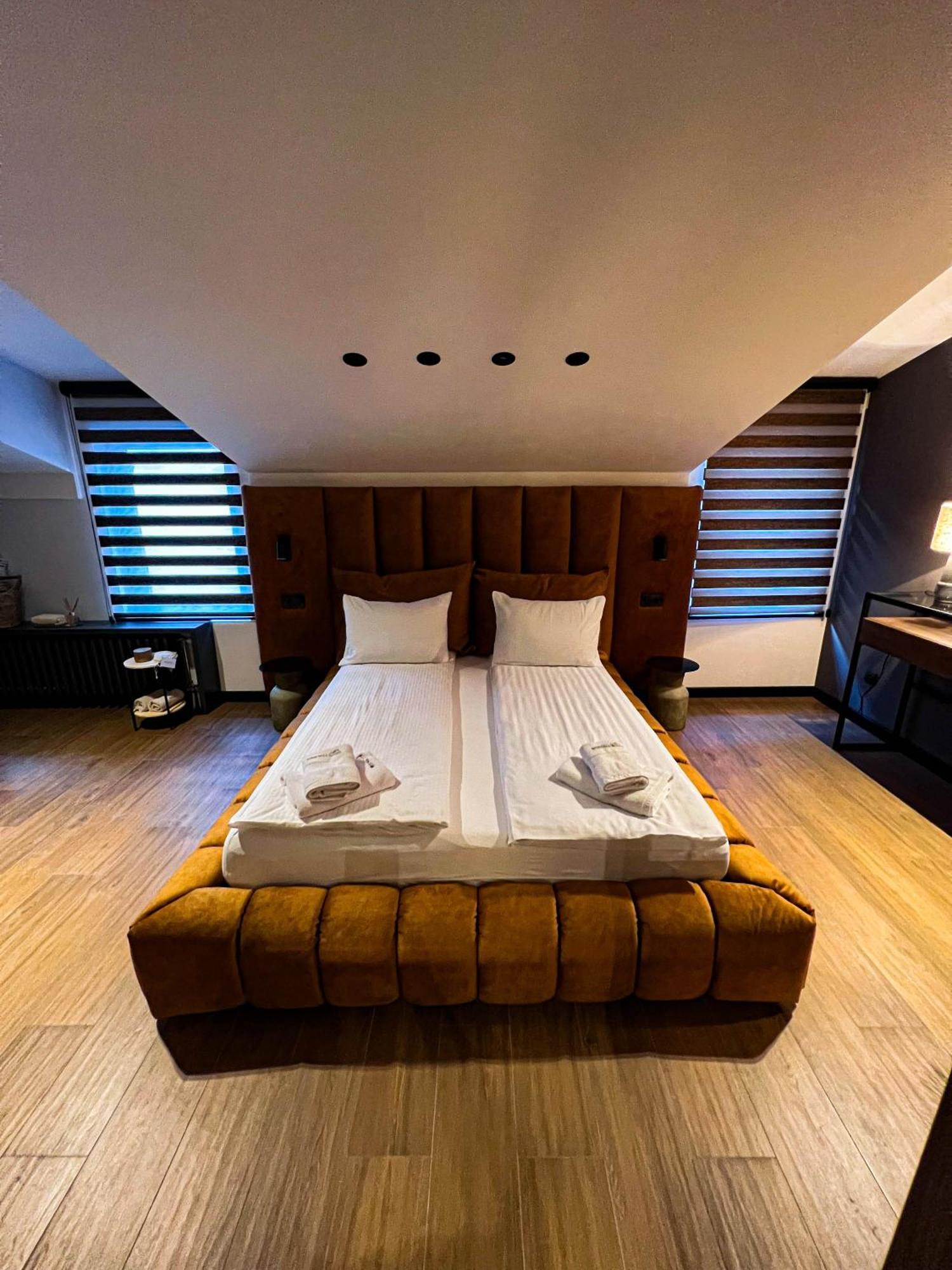 Kristall Apartments Premium Szabács Kültér fotó
